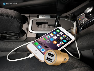 Pivoful Premium quality dual ports USB car charger 12V / 24V compatible with iPhone 6/ 6s / 6plus, Sumsung, iPad, iPod, Tablets (Gold )